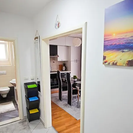 Simanic Apartment Makarska