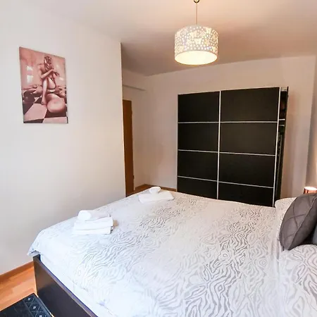 Simanic Apartment *